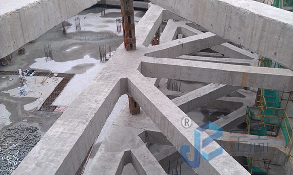 ֧�����и���