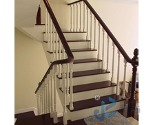 ��ľ����